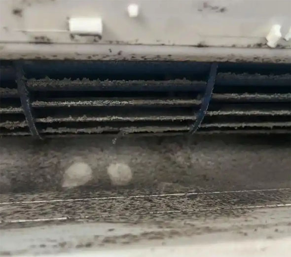 延吉空调吹的风有股烧焦味是怎么回事